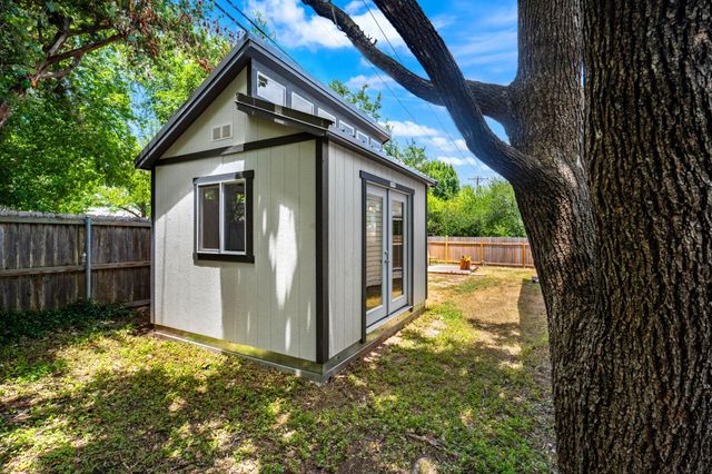 3012 Monument DR, Round Rock, TX 78681