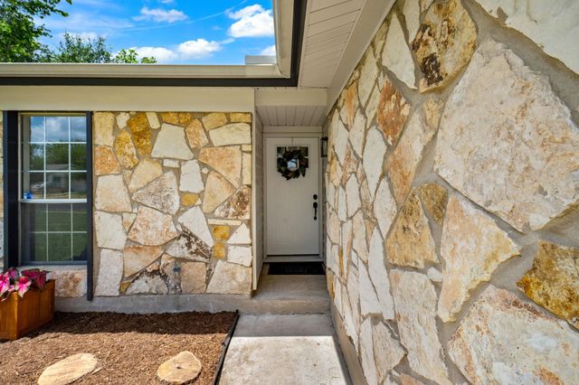 3012 Monument DR, Round Rock, TX 78681