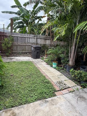 741 Roseland Drive, West Palm Beach, FL 33405