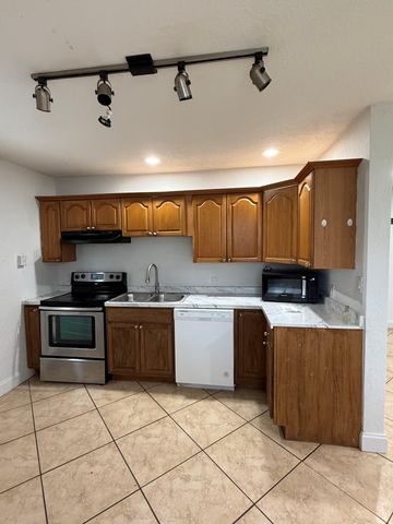 741 Roseland Drive, West Palm Beach, FL 33405