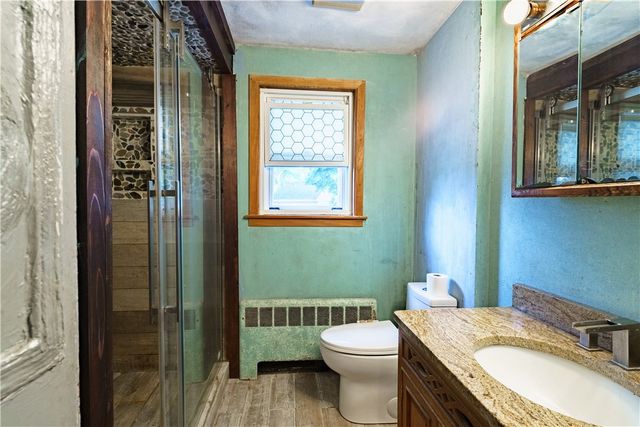 27 Lydick Avenue, Warwick, RI 02888