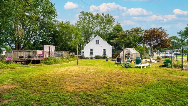 27 Lydick Avenue, Warwick, RI 02888