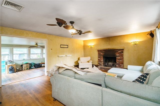 27 Lydick Avenue, Warwick, RI 02888