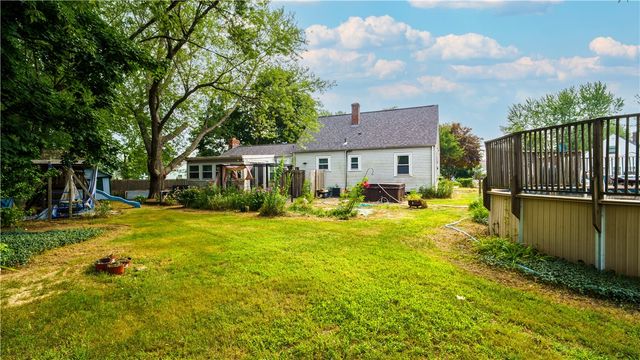 27 Lydick Avenue, Warwick, RI 02888