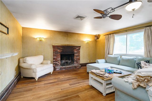 27 Lydick Avenue, Warwick, RI 02888