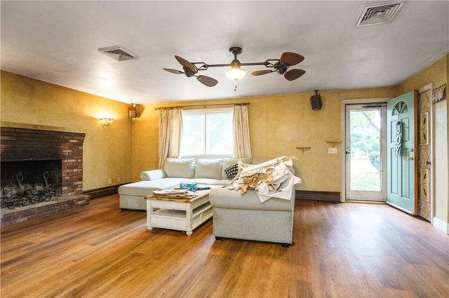 27 Lydick Avenue, Warwick, RI 02888