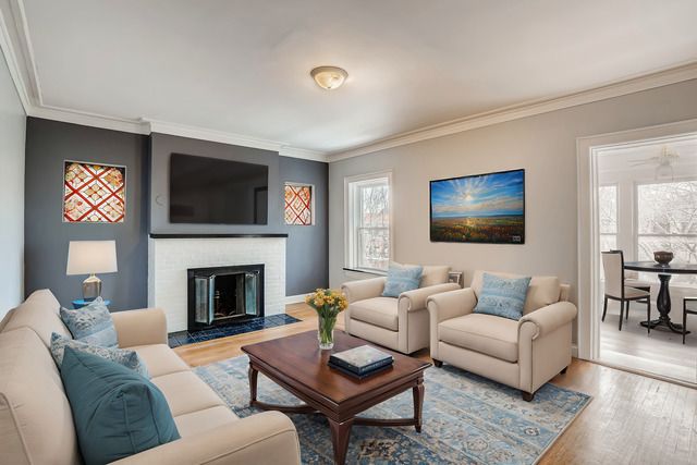 921 W Agatite Avenue 3, Chicago, IL 60640