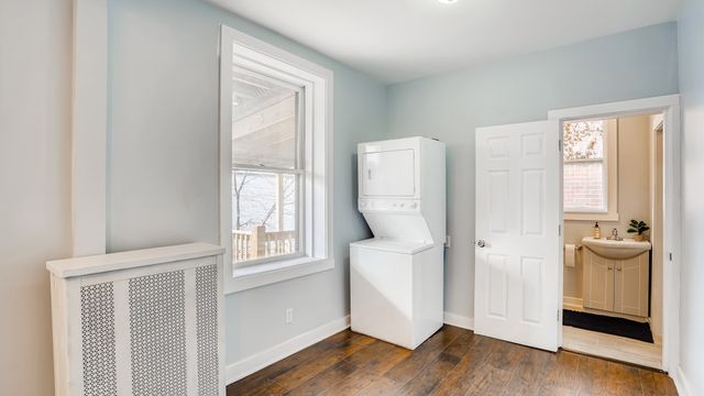 921 W Agatite Avenue 3, Chicago, IL 60640