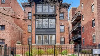 921 W Agatite Avenue 3, Chicago, IL 60640