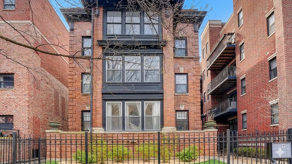 921 W Agatite Avenue 3, Chicago, IL 60640