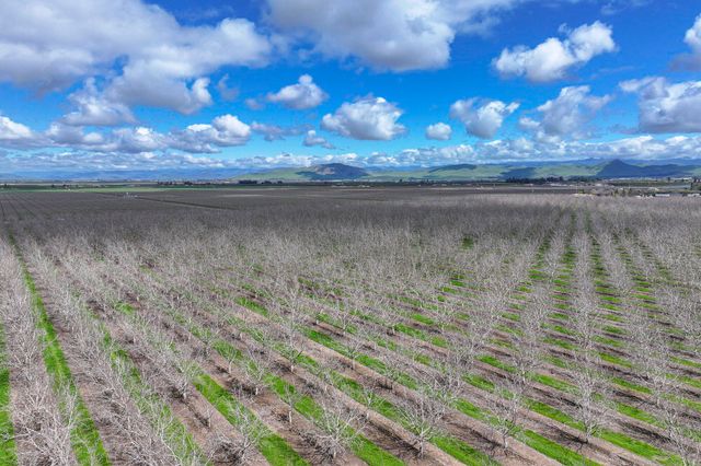 18995 Avenue 232, Lindsay, CA 93247