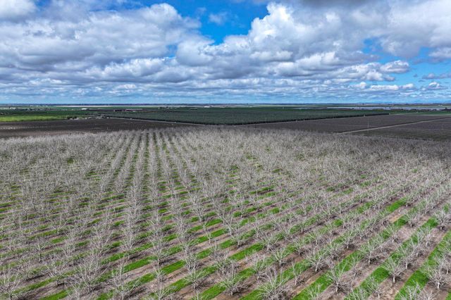 18995 Avenue 232, Lindsay, CA 93247