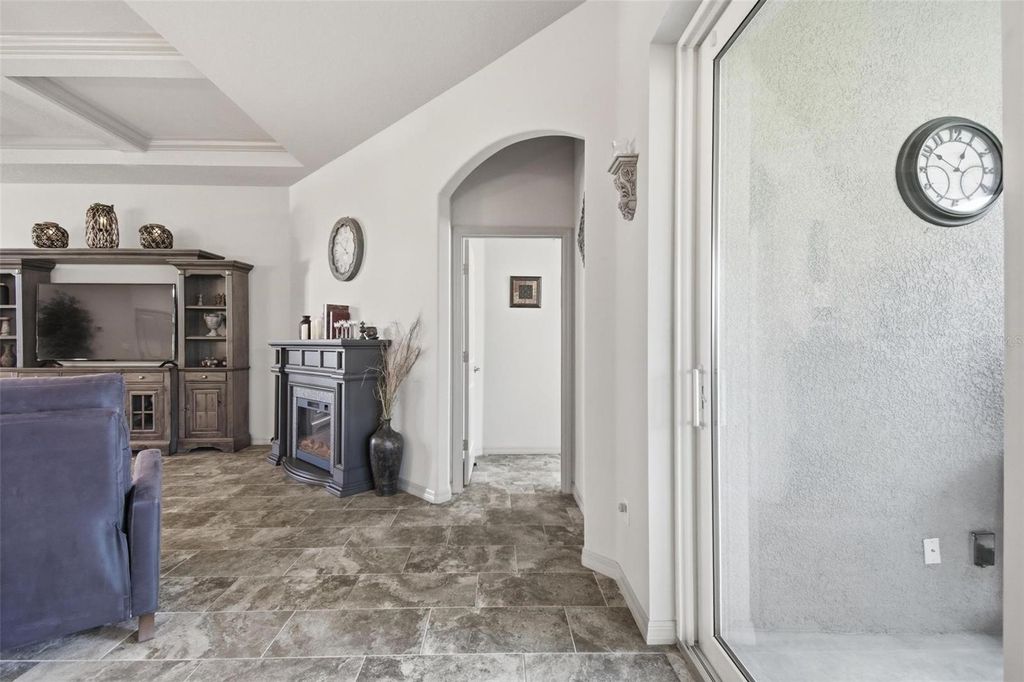 Image 30 of property listing at 68 GRAHAM WOODS PLACE, Palm Coast, FL 32137