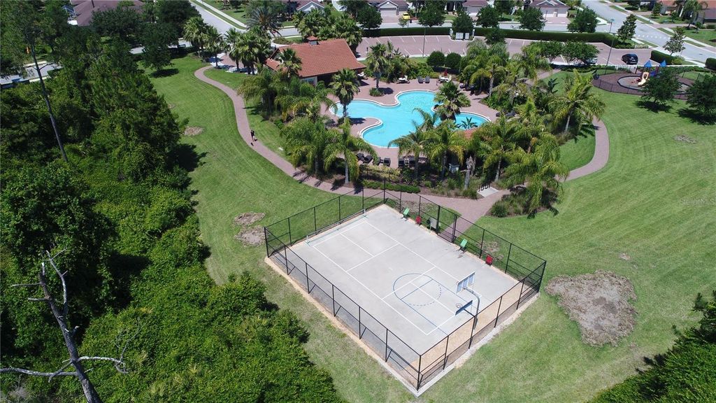 Image 49 of property listing at 68 GRAHAM WOODS PLACE, Palm Coast, FL 32137