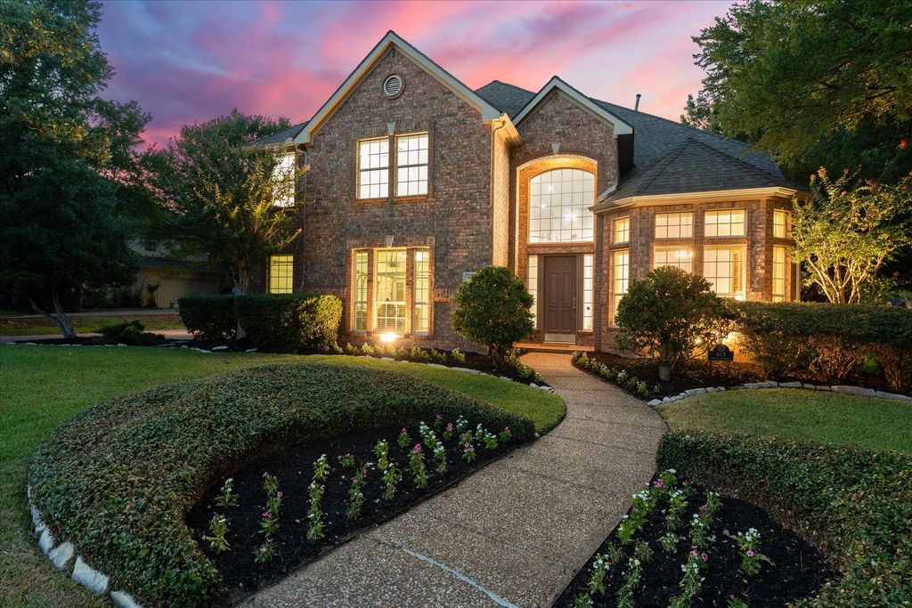 815 Forest Lakes Drive, Keller, TX 76248 — exterior
