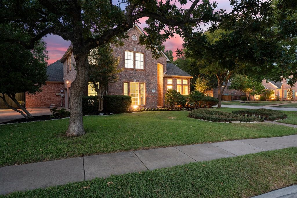 815 Forest Lakes Drive, Keller, TX 76248 — photo 2