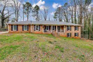 2640 Whitehurst NE Drive, Marietta, GA 30062