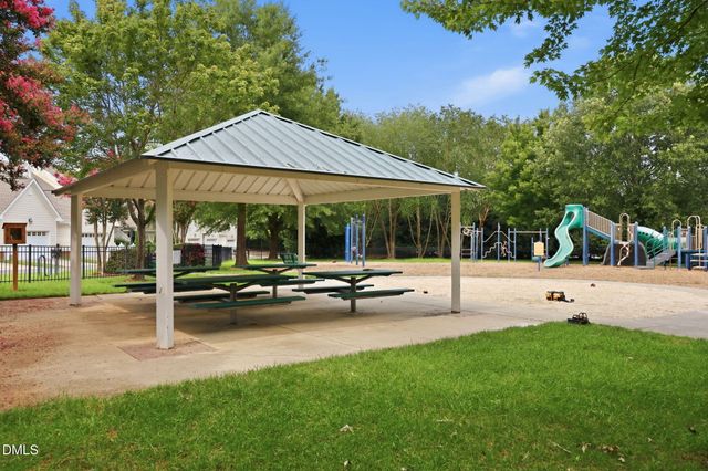 2510 St Pauls Square, Raleigh, NC 27614