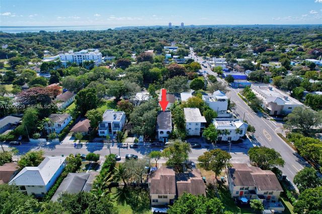 3676 Oak Ave 7, Miami, FL 33133