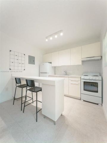 3676 Oak Ave 7, Miami, FL 33133