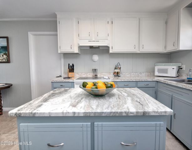 461 E Third Street, Ocean Isle Beach, NC 28469