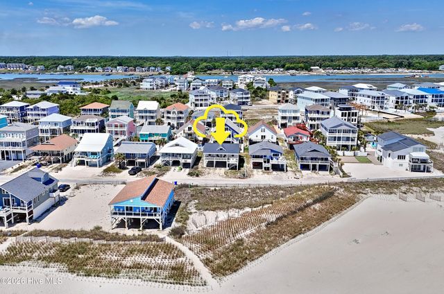 461 E Third Street, Ocean Isle Beach, NC 28469