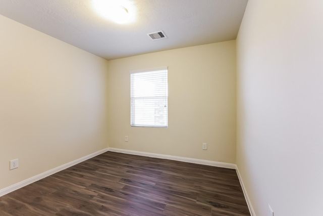 10931 Myrtle Oak Street, Houston, TX 77016