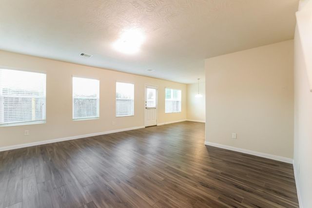 10931 Myrtle Oak Street, Houston, TX 77016