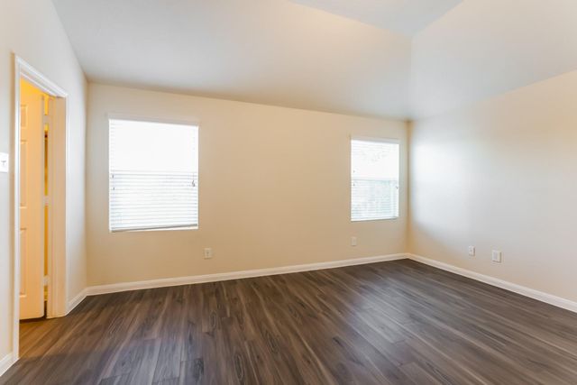 10931 Myrtle Oak Street, Houston, TX 77016