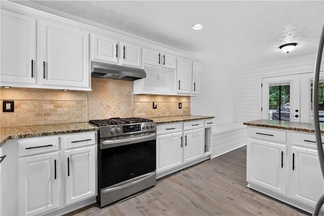 1327 Velvet Creek Way SW, Marietta, GA 30008