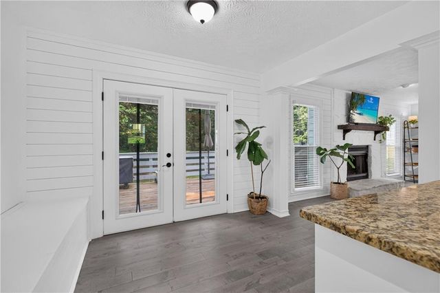 1327 Velvet Creek Way SW, Marietta, GA 30008