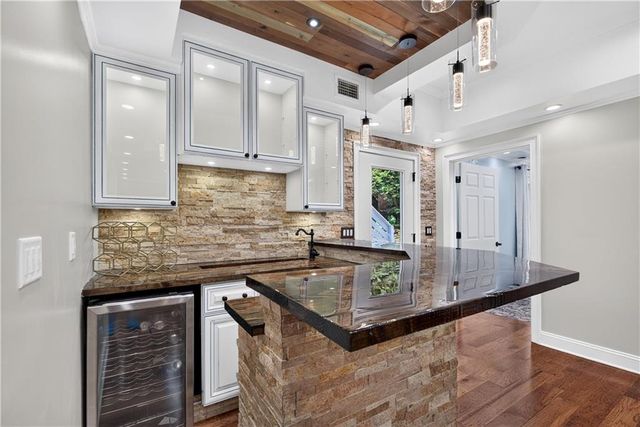 1327 Velvet Creek Way SW, Marietta, GA 30008