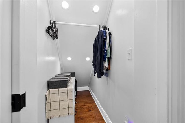 1327 Velvet Creek Way SW, Marietta, GA 30008