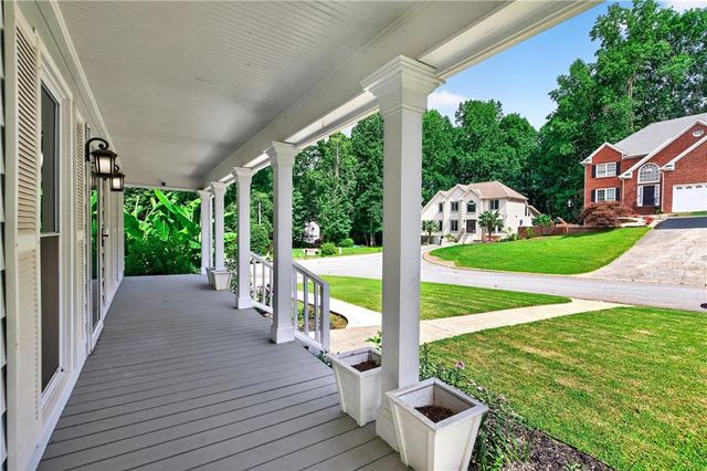 1327 Velvet Creek Way SW, Marietta, GA 30008