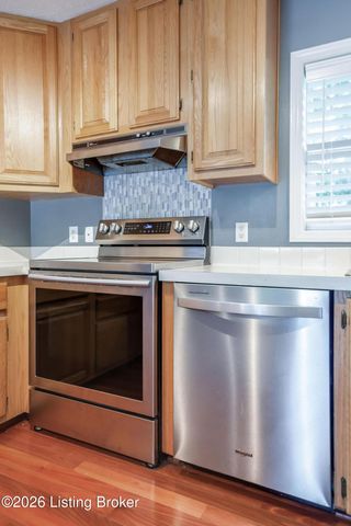 1704 Grange Dr, La Grange, KY 40031