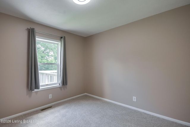 1704 Grange Dr, La Grange, KY 40031