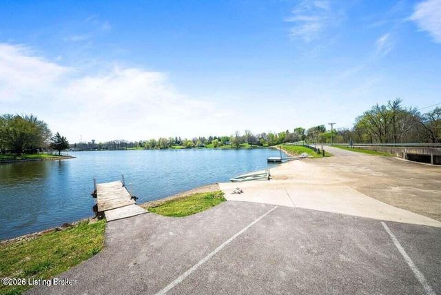 1704 Grange Dr, La Grange, KY 40031