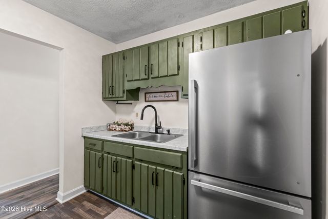 329 Lakewood Drive, Jacksonville, NC 28546