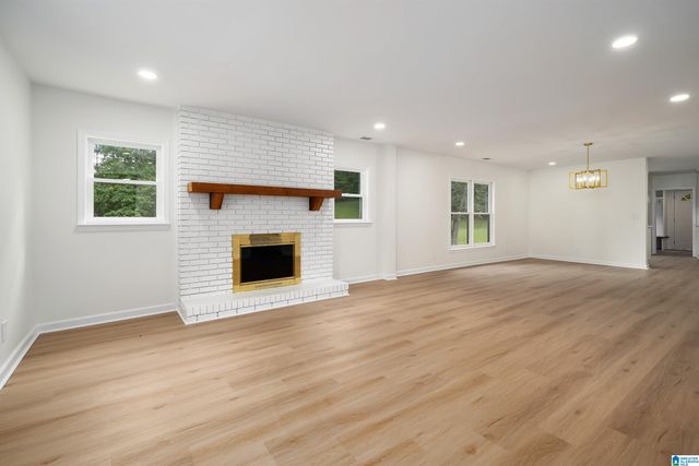2701 EASTERN VALLEY ROAD, Leeds, AL 35094