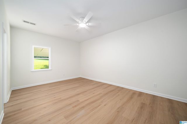2701 EASTERN VALLEY ROAD, Leeds, AL 35094