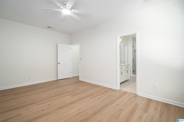 2701 EASTERN VALLEY ROAD, Leeds, AL 35094