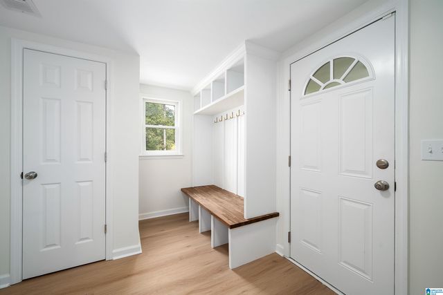 2701 EASTERN VALLEY ROAD, Leeds, AL 35094