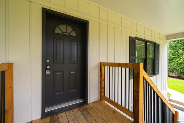 2701 EASTERN VALLEY ROAD, Leeds, AL 35094