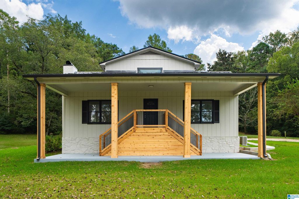 2701 EASTERN VALLEY ROAD, Leeds, AL 35094