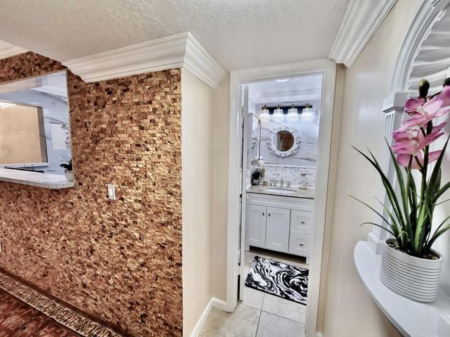 616 NW 13th Street 24, Boca Raton, FL 33486