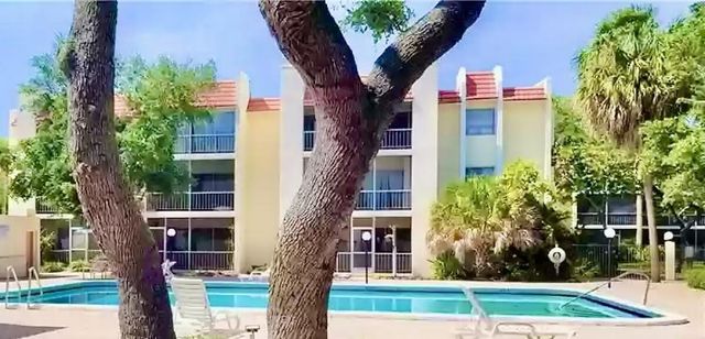 616 NW 13th Street 24, Boca Raton, FL 33486