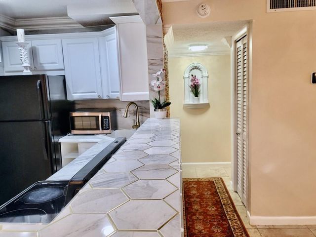 616 NW 13th Street 24, Boca Raton, FL 33486