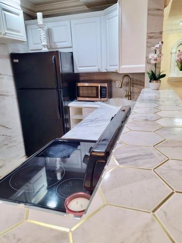 616 NW 13th Street 24, Boca Raton, FL 33486