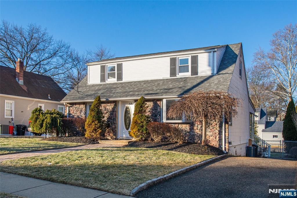 64 Harwich, Dumont, NJ 07628