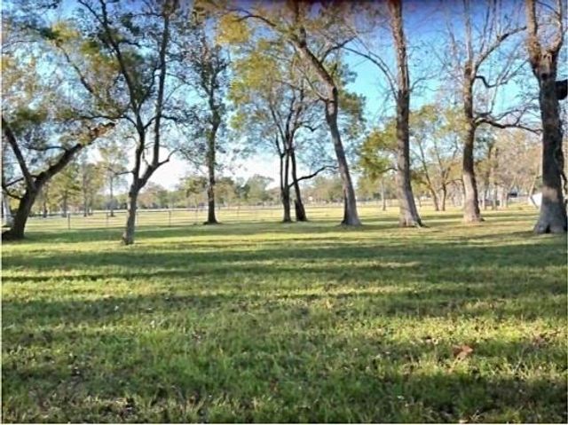 4612 Mcguire Road, Liberty, TX 77575